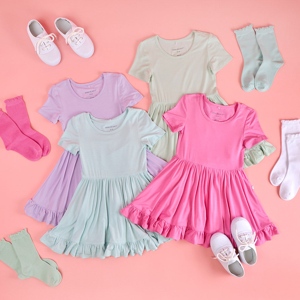 Cruisin' Pink Scallop Crew Socks