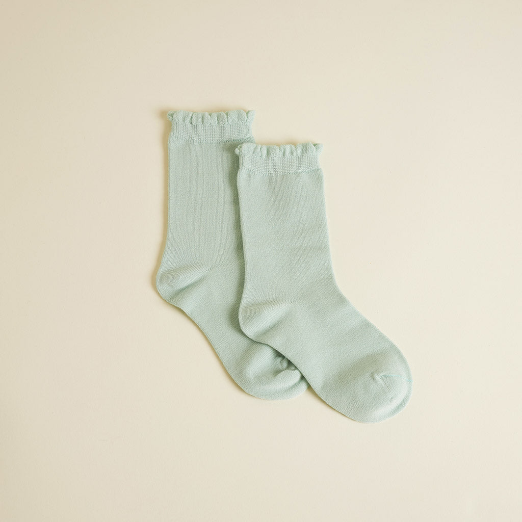 Surf Spray Scallop Crew Socks